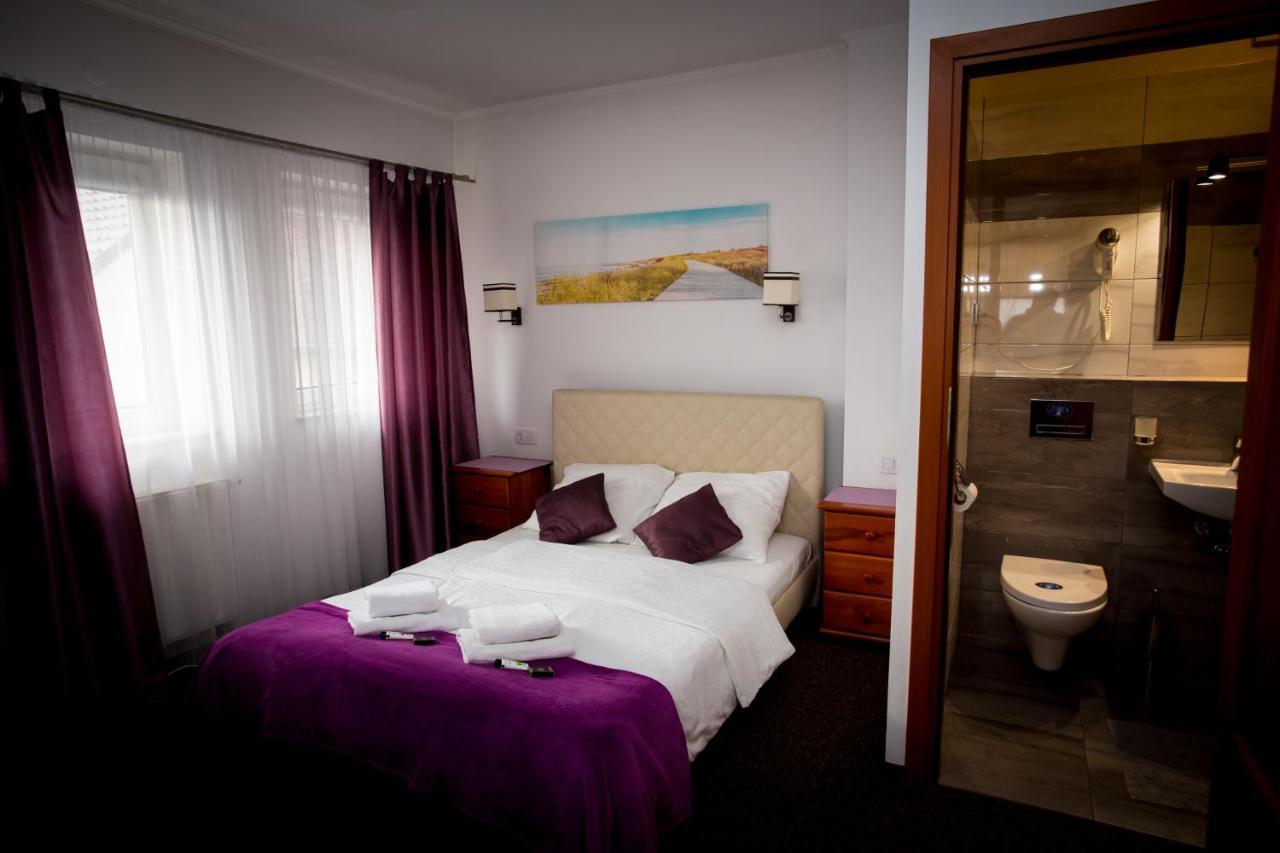 - Modlin Airport Homestay